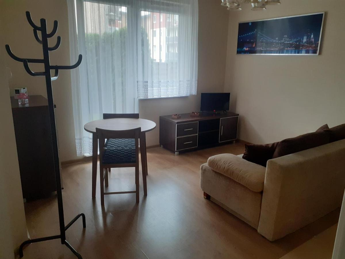 Sloneczny Apartament Z Malym Ogrodkiem Wejherowo Exterior foto