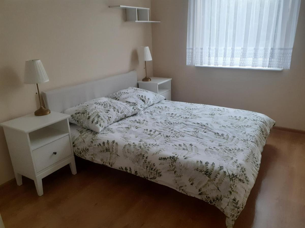 Sloneczny Apartament Z Malym Ogrodkiem Wejherowo Exterior foto